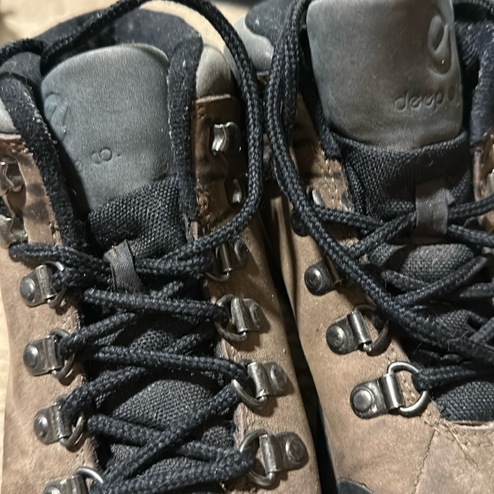 Deep E Co Hiking Boots